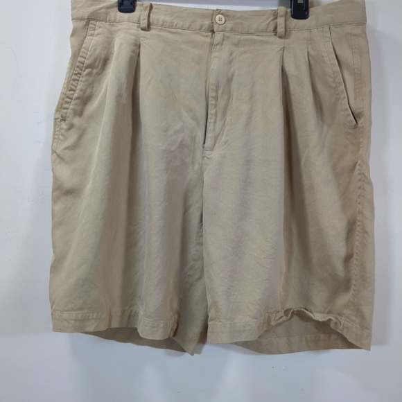 Bobby Chan Men's Tan Pleated Silk Blend Shorts , Size 38 - Picture 1 of 6